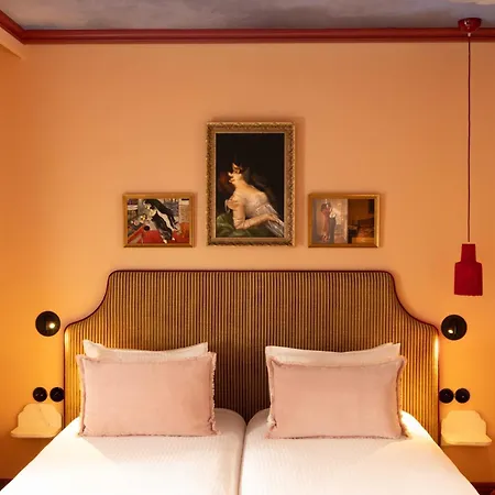 Grand De Turin מלון 3*